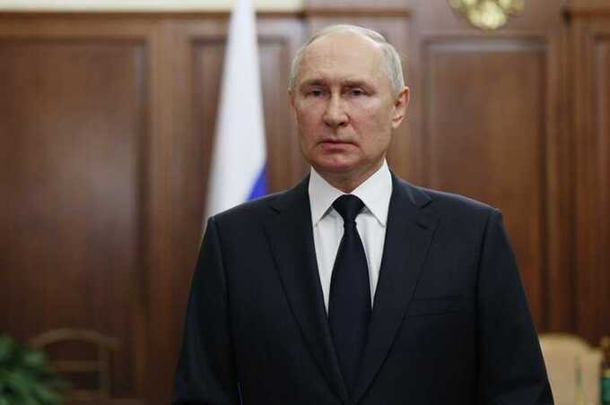 Путин запрещает иностранное ПО, но продолжает им пользоваться