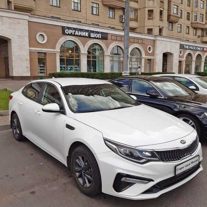 Автомобиль депутата Виталия Десятника оказался в центре инцидента с подозрительным предметом