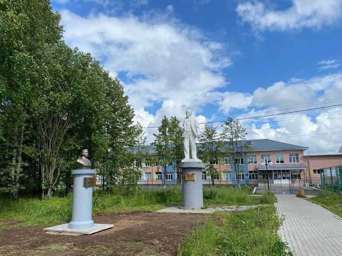 В Вологде установили новый памятник Сталину
