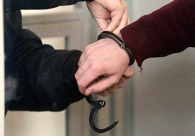 В Петербурге возбудили дело из-за мадригала на баннерах ко Дню Победы