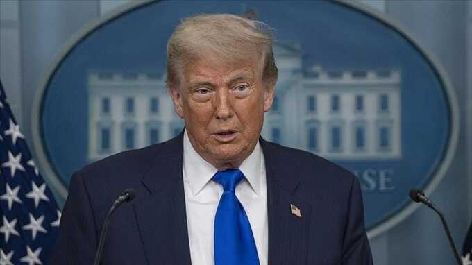 Опубликованы новые кадры, подтверждающие близкие отношения Трампа и Эпштейна