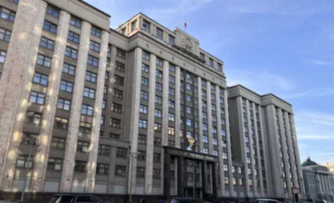 В Госдуме предложили снизить возраст вступления в партии до 16 лет