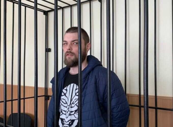 Дворнику из Ямала грозит 12 лет колонии за посты о Буче