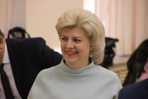 Саратов пополнится Ладой, или "гонка" за кресло мэра Саратов пополнится Ладой, или "гонка" за кресло мэра